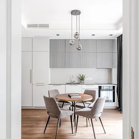 Luxurious Apartment In Vilnius Old Town By Reside Baltic Exterior photo
