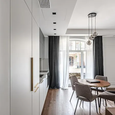 Luxurious Apartment In Vilnius Old Town By Reside Baltic Exterior photo